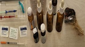 פרופסור חשוד בייצור סמים, צילום: דוברות המשטרה